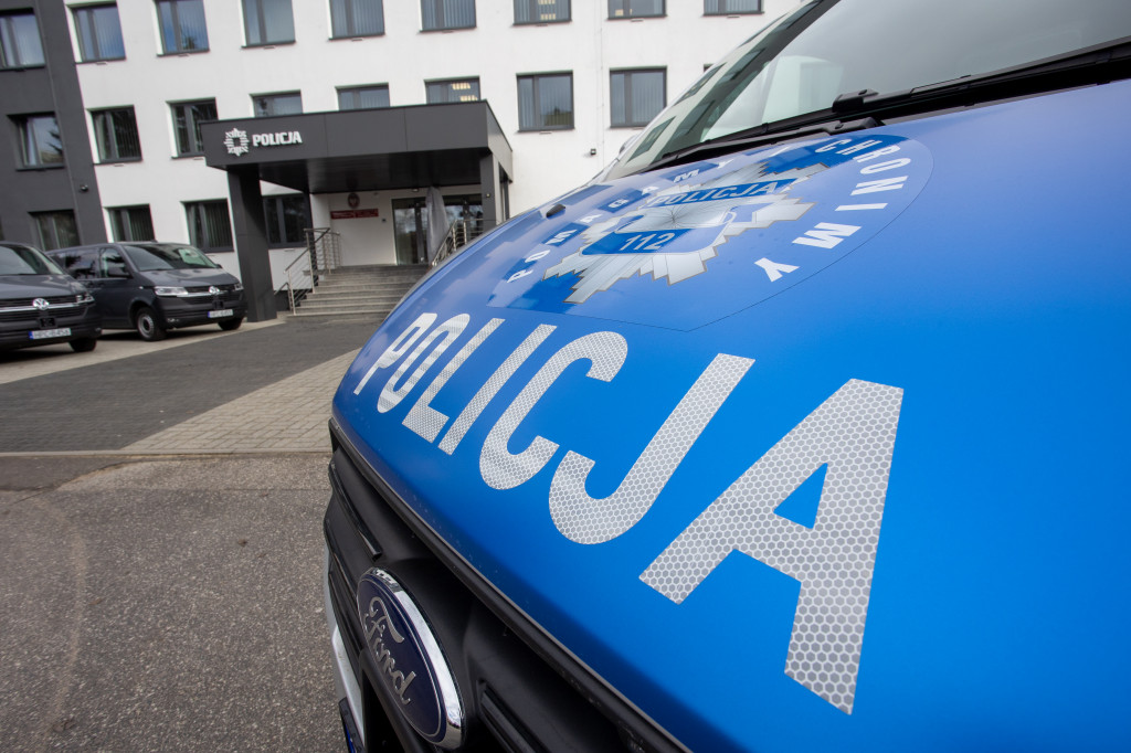 Nowe samochody dla policjantów z psami