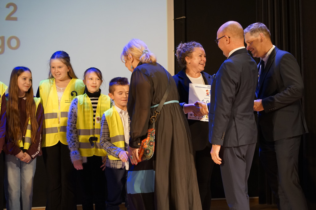 Laureaci Konkursu „Odblaskowa szkoła” 2025 uhonorowani w Bydgoszczy