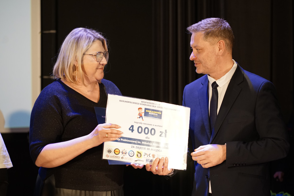 Laureaci Konkursu „Odblaskowa szkoła” 2025 uhonorowani w Bydgoszczy