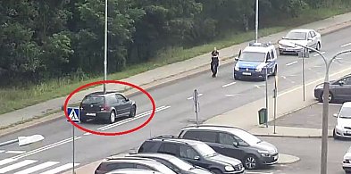 Policjanci z Grudziądza zatrzymali sprawcę kradzieży samochodu-7068