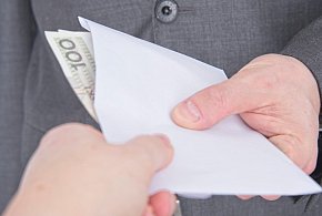 Zarabiasz bez firmy? Od 2026 roku wchodzi nowy, wyższy próg-7477