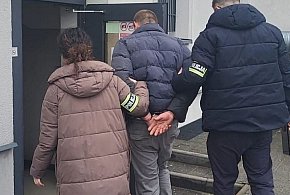 Dwaj bracia trafili do aresztu, młodszy ukradł samochód, a starszy się włamywał