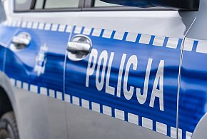 Kierowali pomimo sądowych zakazów, zatrzymali ich policjanci