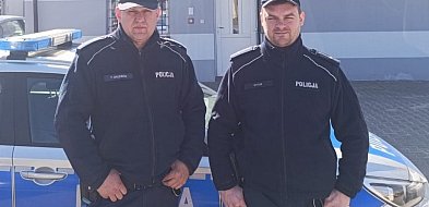 Dzielnicowi pomogli kobiecie, która nie mogła o własnych siłach opuścić domu