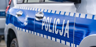 Kierowali pomimo sądowych zakazów, zatrzymali ich policjanci