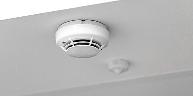 Bezpłatne czujniki dymu i czadu – akcja samorządu województwa