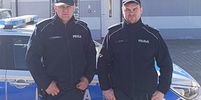 Dzielnicowi pomogli kobiecie, która nie mogła o własnyc