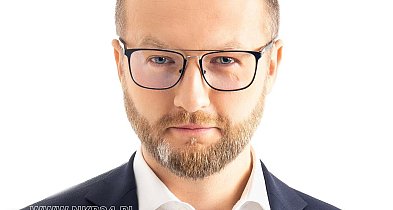 Paweł Szramka Odwołany: Polityczne Napięcia w Radzie Powiatu