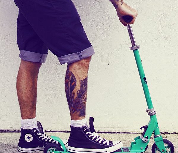 Dwukrotnie przekroczył prędkość, jadąc na hulajnodze elektrycznej