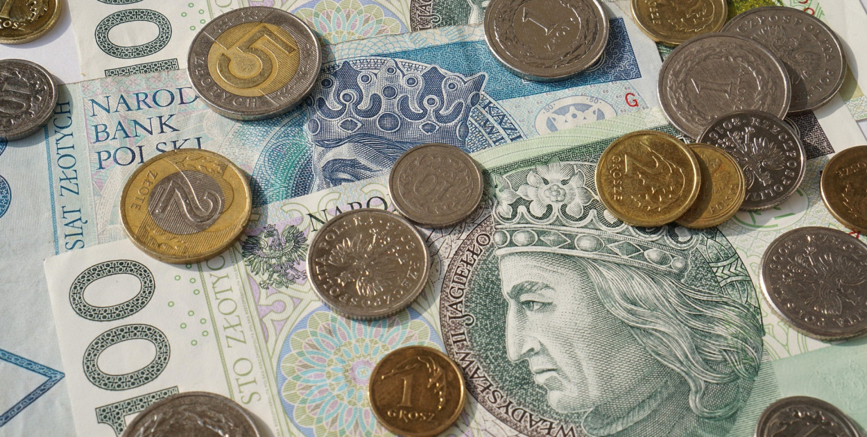 Płaca minimalna wzrasta od 1 stycznia. Skutki odczują miliony Polaków