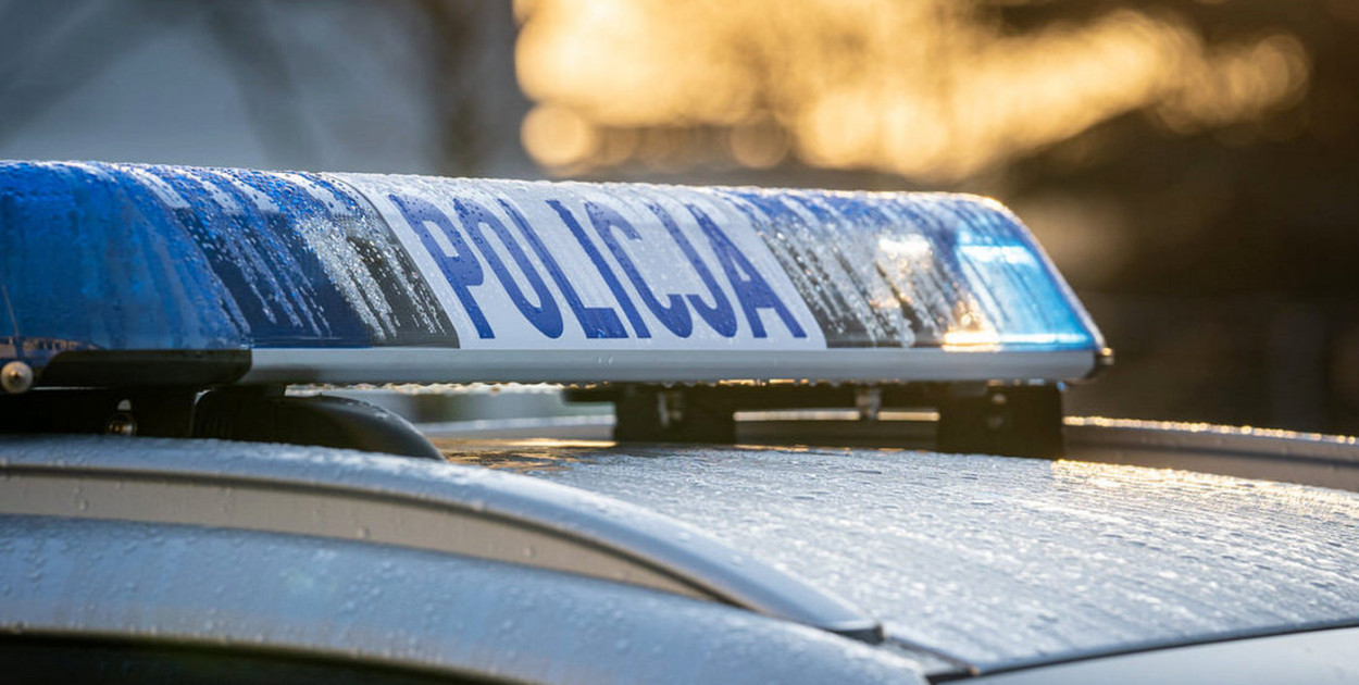 Kierował autem pomimo czterech sądowych zakazów, a do tego posiadał narkotyki