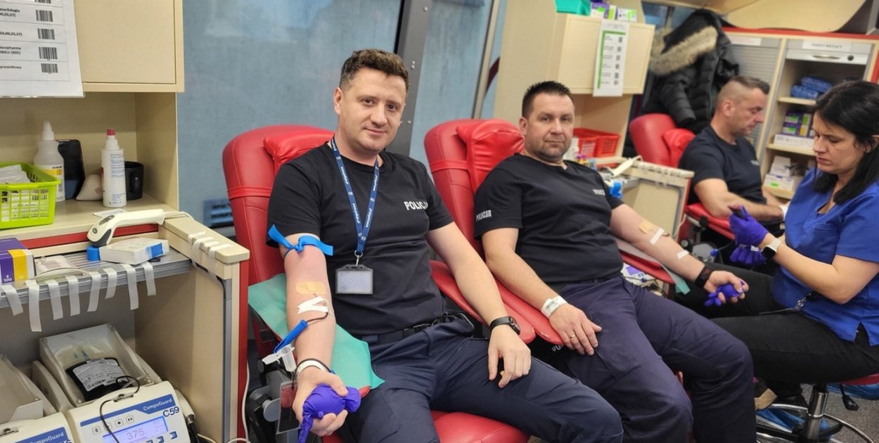 Policjanci z Grudziądza oddali 9 litrów krwi